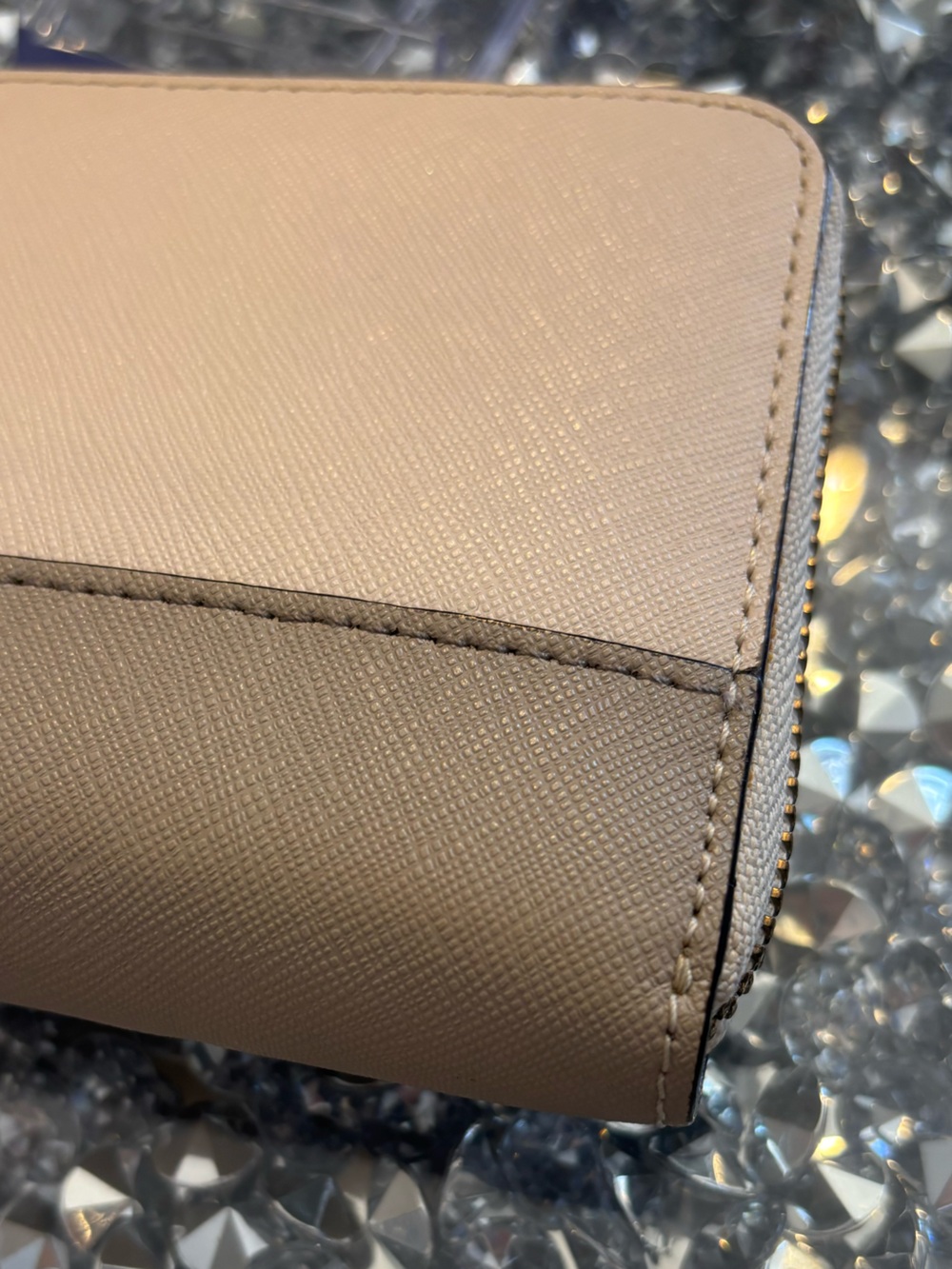 Kate Spade New York Laurel Way or Neda zip-around wallet EUC - Picture 10 of 11